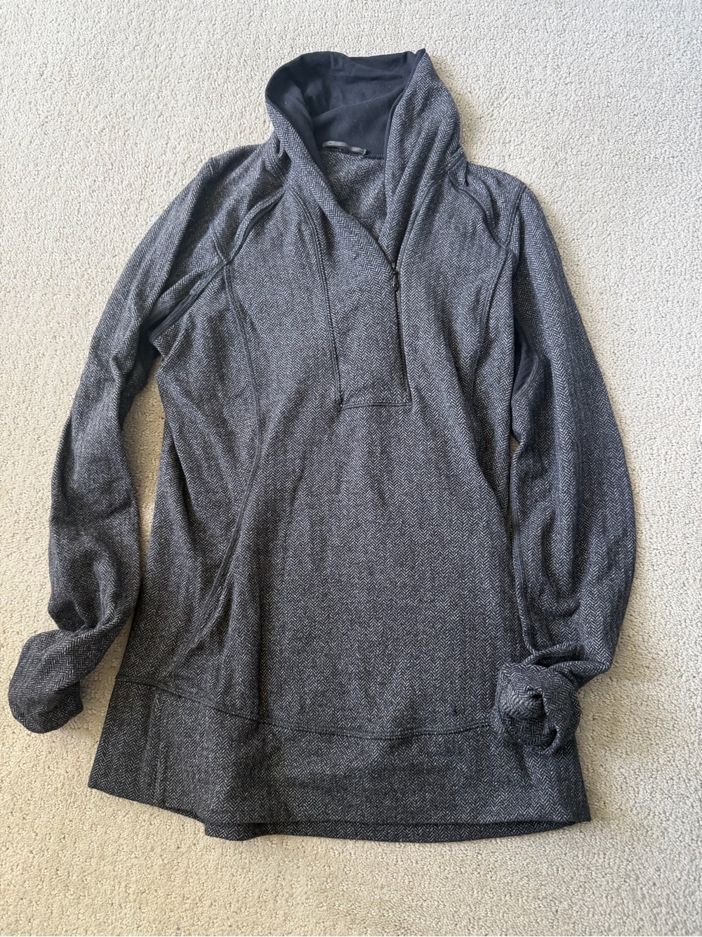lululemon athletica Charcoal Hooded Pullover